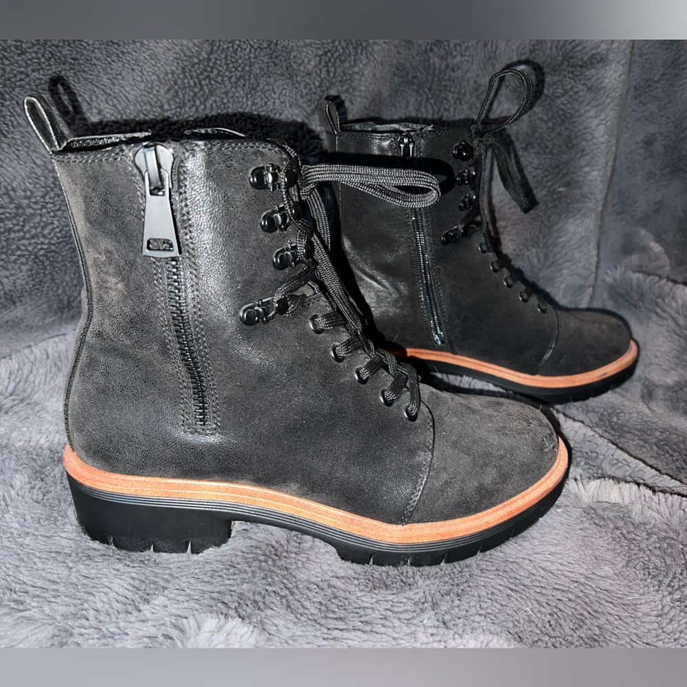 New MIA Black Shiny Suede Lace up Boots - Size 8 1/2